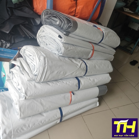 Bạt Xám Trắng